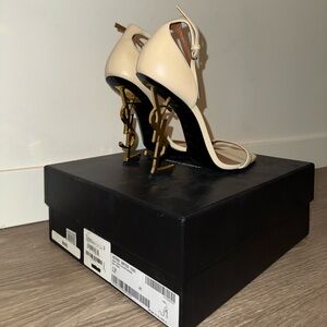 SAINT LAURENT
Calfskin 110 Opyum Sandals 41 Real Beige